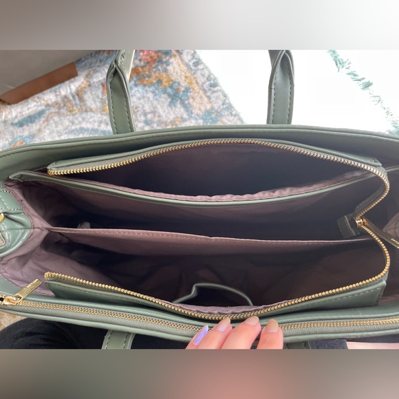 SOLD - Matt and Nat Evelyn Work Tote Crossbody - Picture 6 of 16